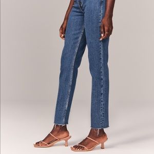 Abercrombie & Fitch The Mom High Rise (curve love)